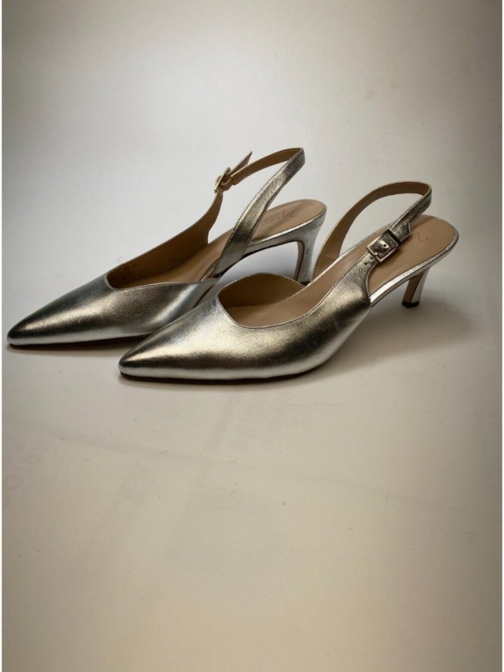 27 Edit Naturalizer Womens Felicia Silver Leather Slingback Pointed Heel Sz 9.5